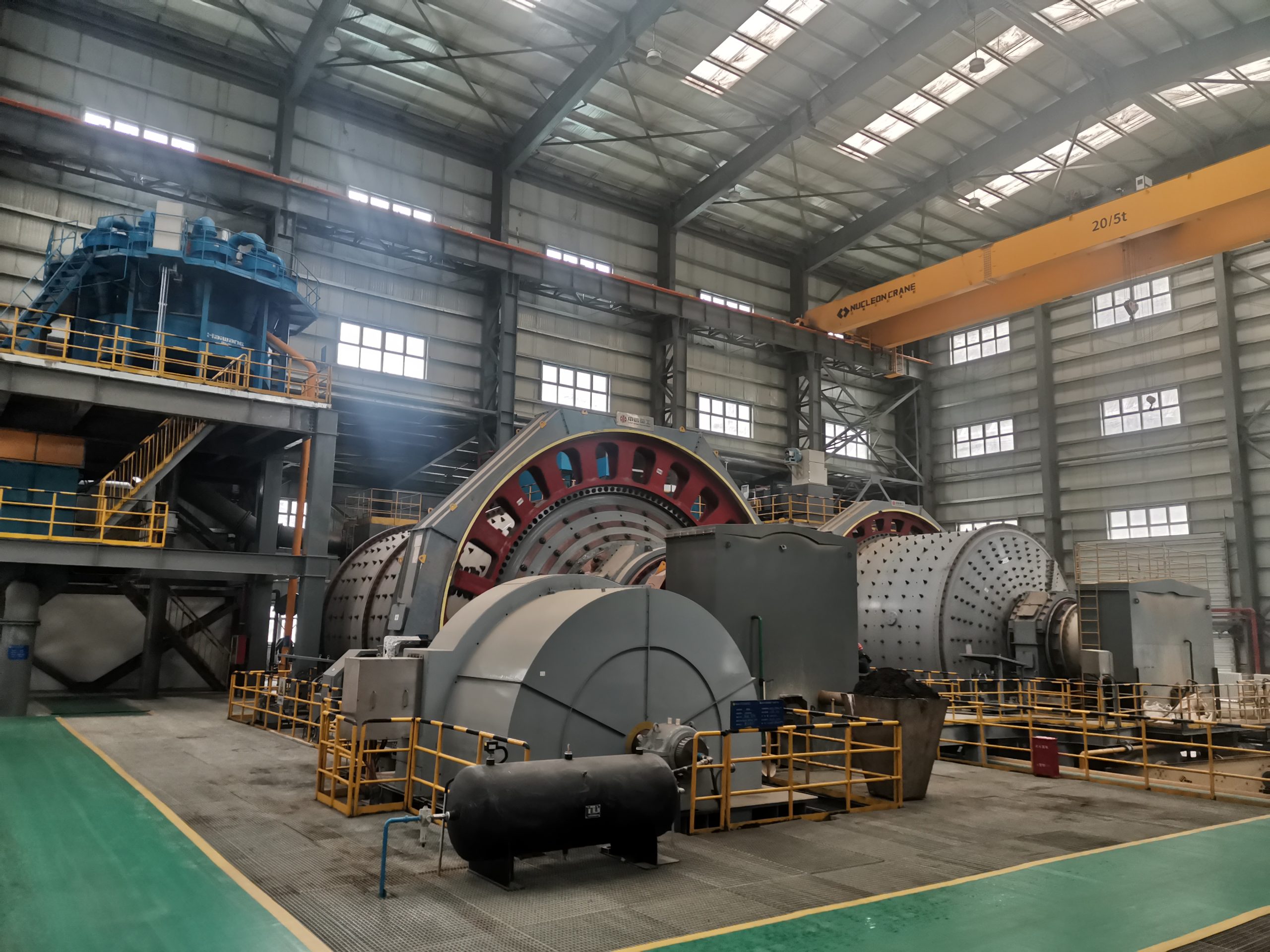 Copper mine SAG grinder high impact